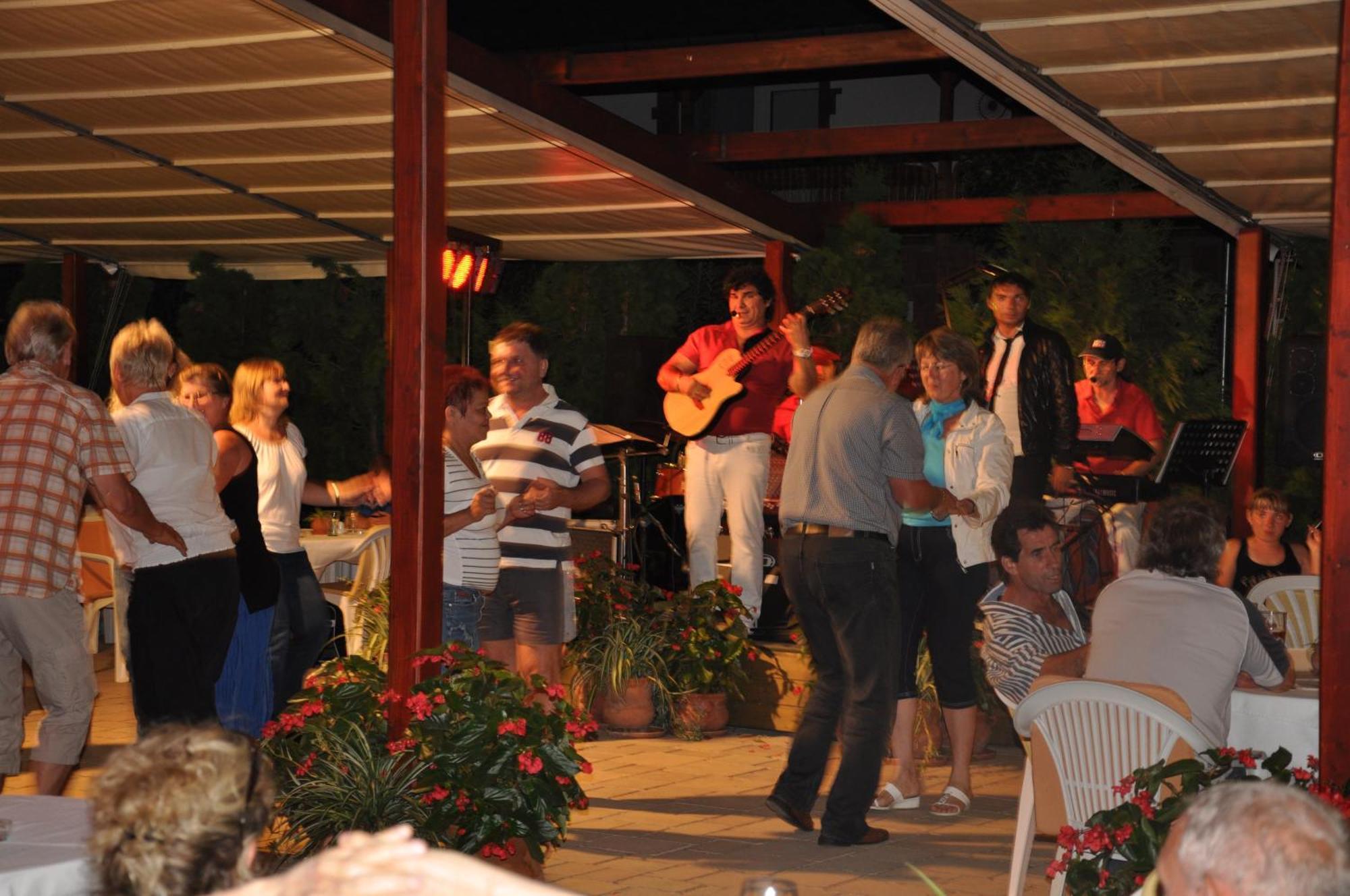 Hotel Melis Balatonlelle Zewnętrze zdjęcie