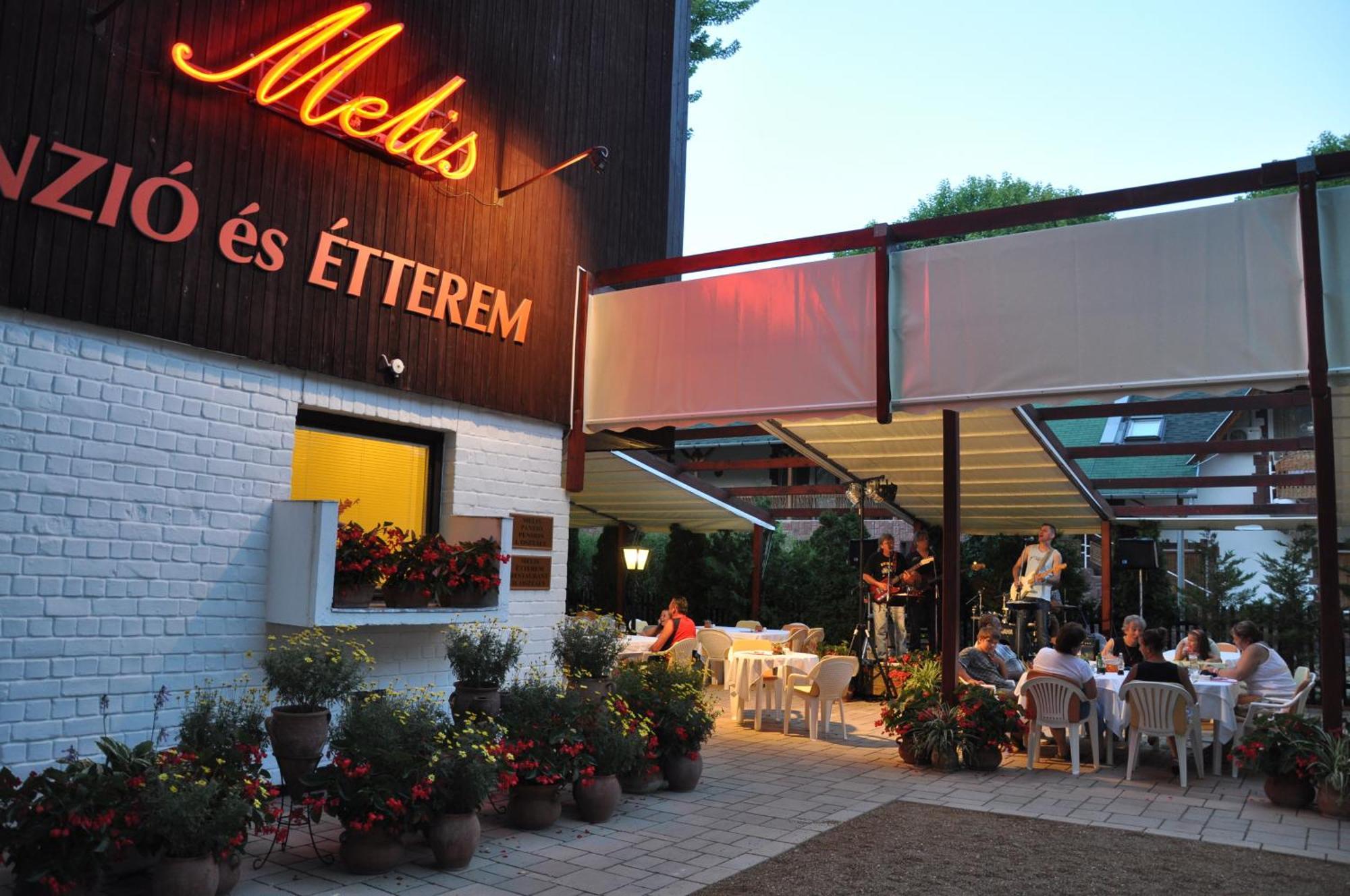 Hotel Melis Balatonlelle Zewnętrze zdjęcie