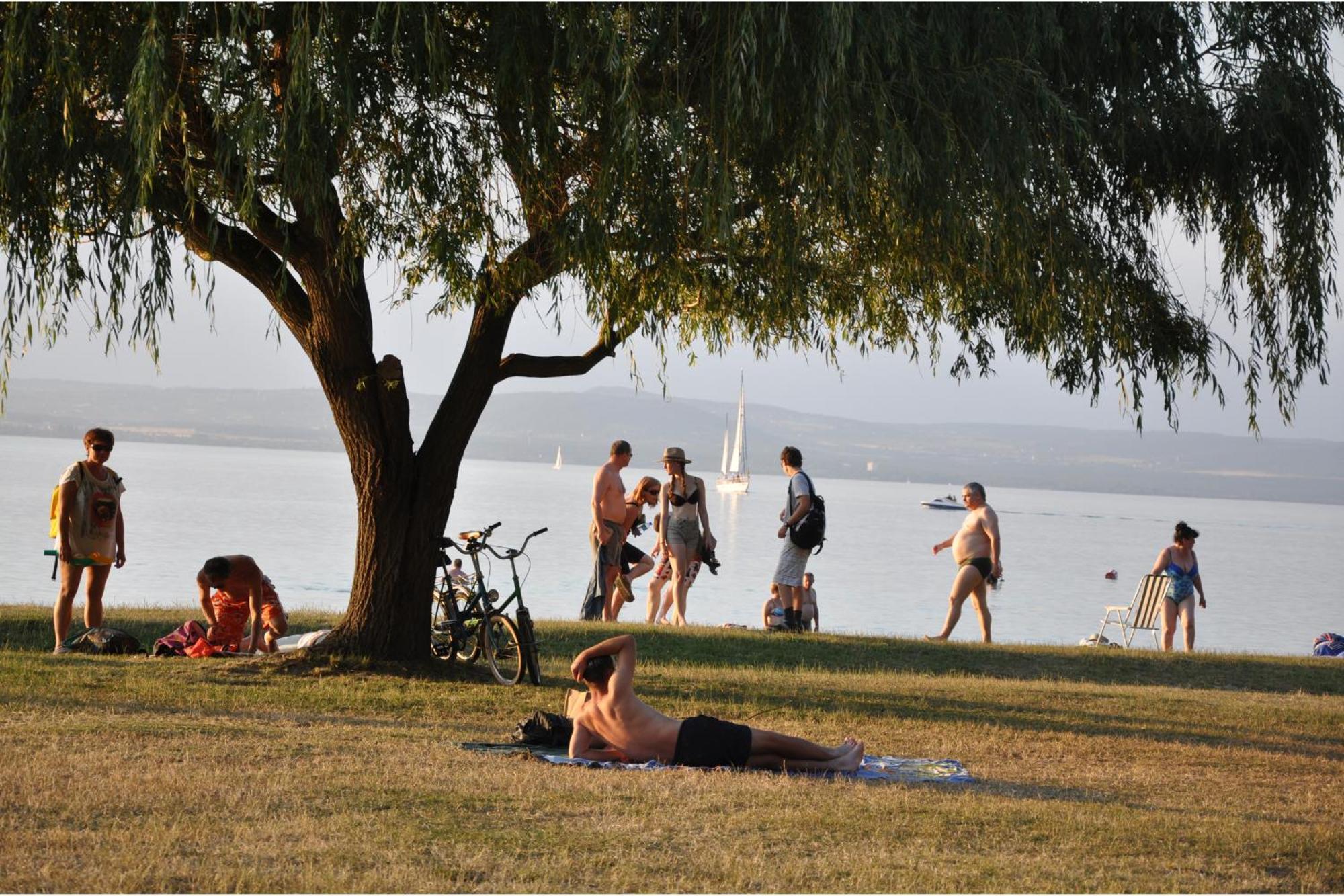 Hotel Melis Balatonlelle Zewnętrze zdjęcie