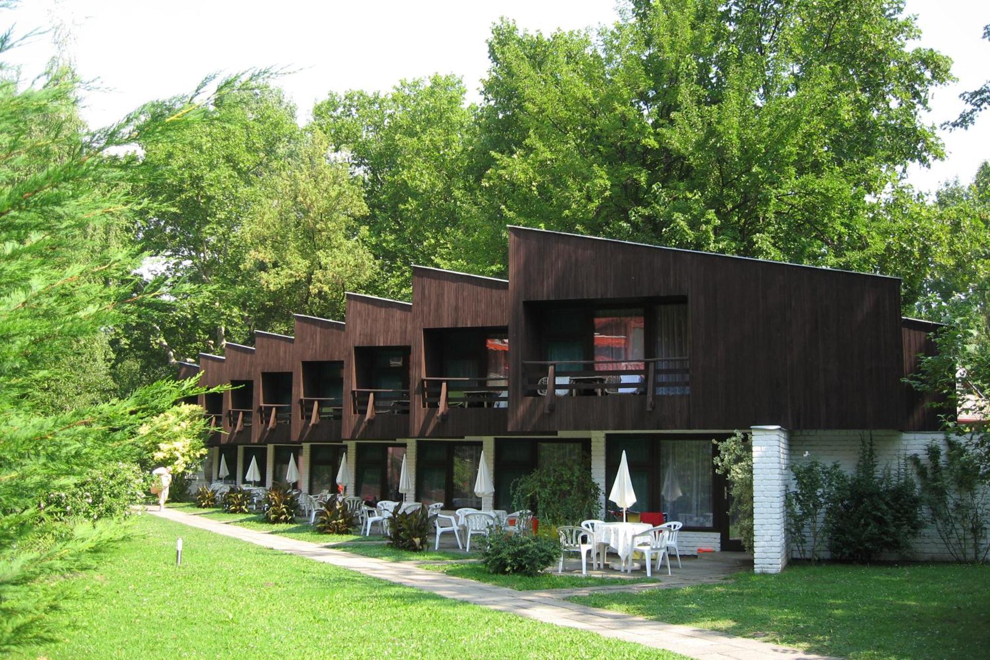 Hotel Melis Balatonlelle Zewnętrze zdjęcie